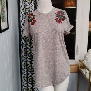 Hollister Must Have Collection Curved Hem Tee